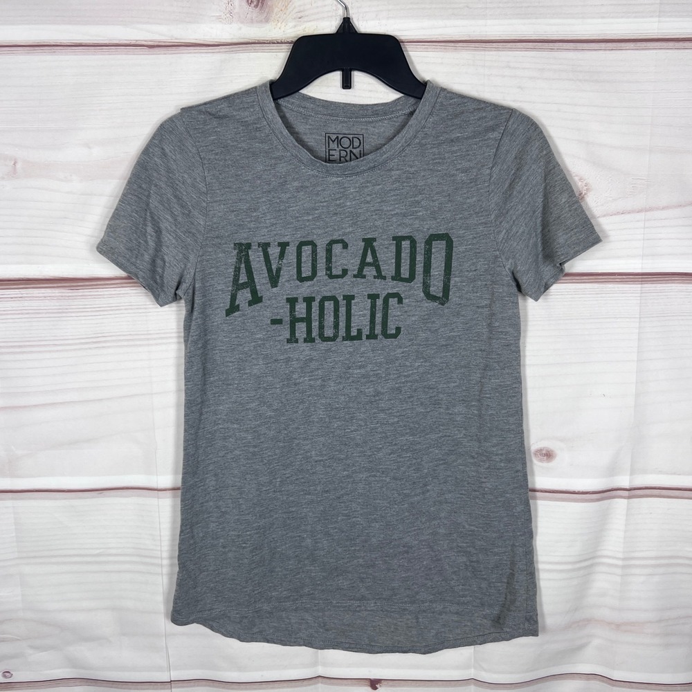 Modern Lux Graphic Tee Women Small Gray Avocado-Holic Short Sleeve Casual Shirt